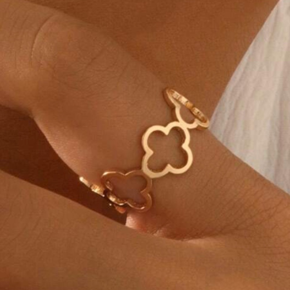 Luxe Adjustable Dainty Ring